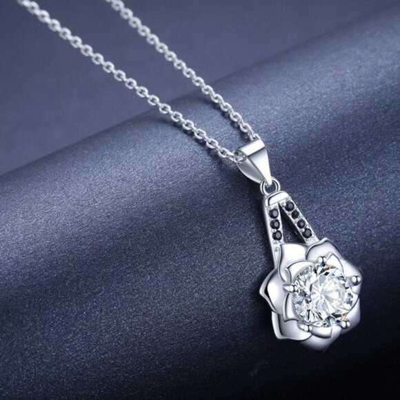 Flower Silver Elegant Women Silver Sterling Necklace - Picture 3 of 6